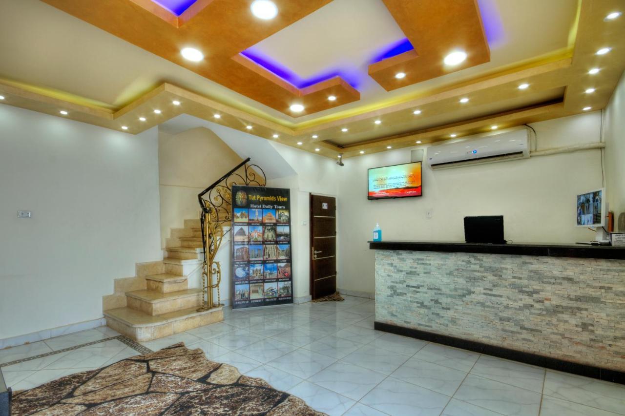 Tut Pyramids View Hotel Kafrat al Jabal Bagian luar foto